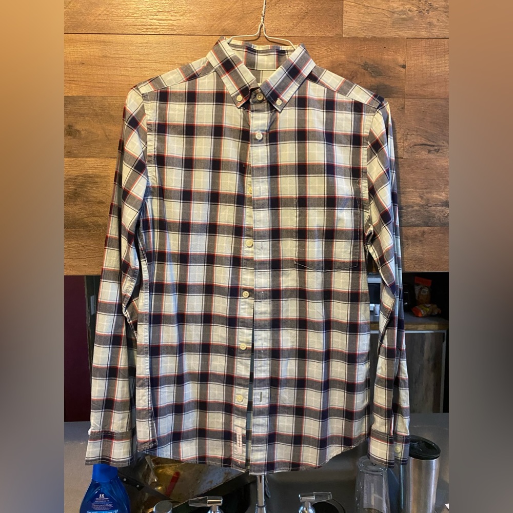 Small Goodfellow shirt.